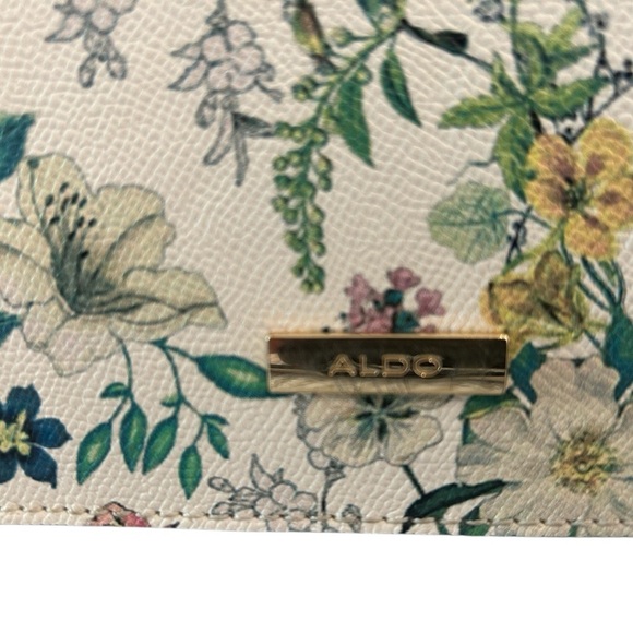 Versatile Chic: ALDO.  Crossbody Bag - Excellent Condition! - Picture 3 of 9